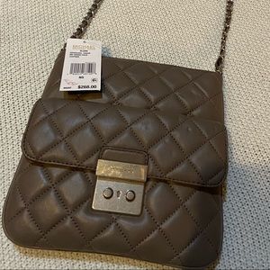 MOVING SALE/MAKE OFFER‼️Quilted taupe cross body